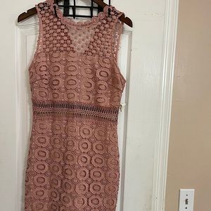 Once Upon A Skirt/Just Me Dusty Pink MIDI Lace Dress NWT — Large